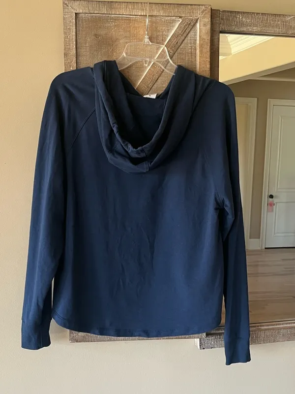 Comfy French Terry Navy Blue Pullover Size M - Image 4