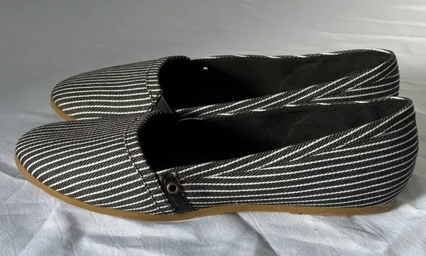 Miss Me Women's Striped Black and White Loafers - Image 4