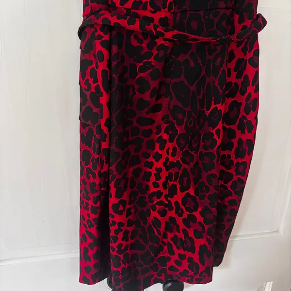 Cache‎ Vintage Red Black Leopard Print Midi Dress Belted Sheath Mob Wife Size 12 - Image 10