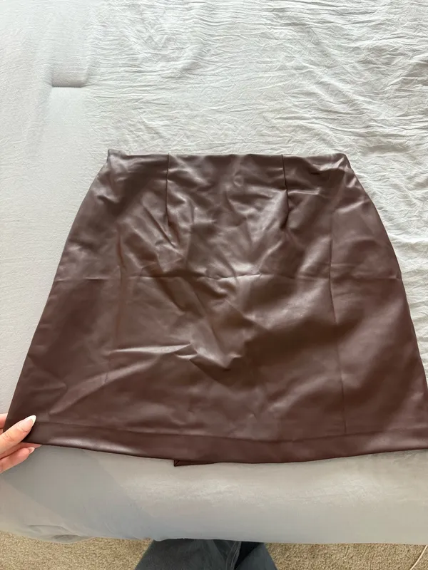 Old navy skirt - Image 3
