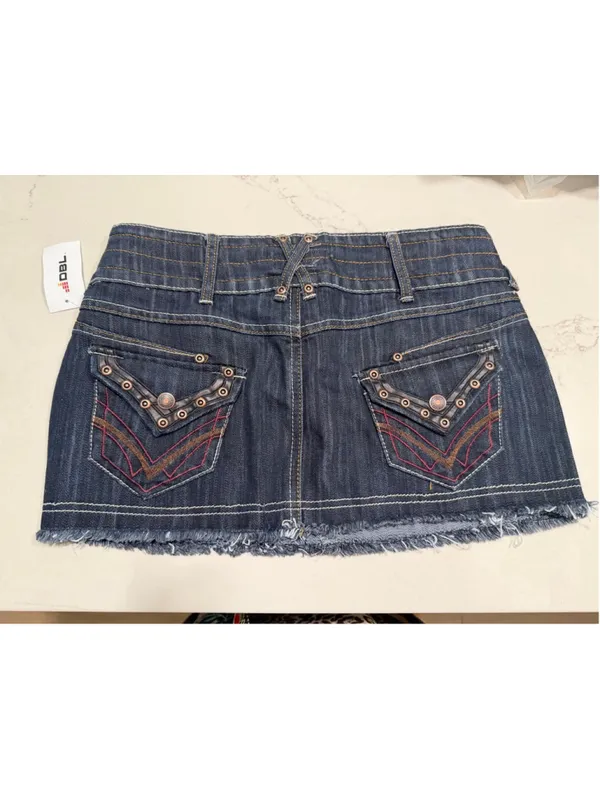 NEW DBL Denim 2 Button Flap Mini Skirt 7/8 Blue Size undefined - Image 2