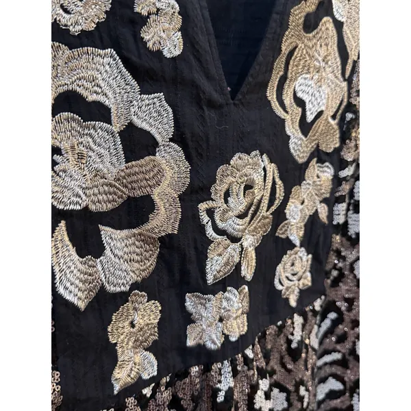 Savannah Jane Embroidered and Sequin Top Plus Size‎ 1X Animal Floral Print - Image 3