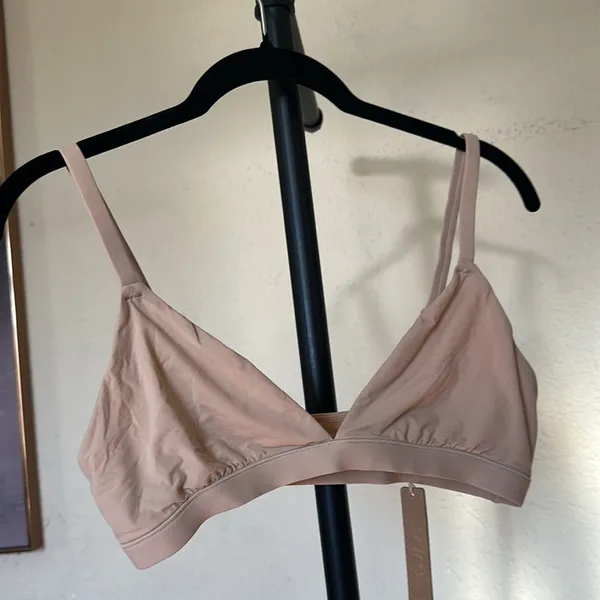 NWT Skims Everybody‎ Triangle Bralette CLAY Bra Nude Beige Size XS - Image 3