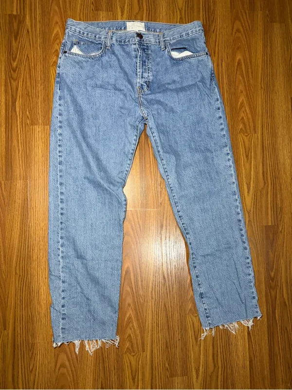 Current/Elliott Original Straight Prep Ribcage Raw Hem Light Wash jeans 31 - Image 2