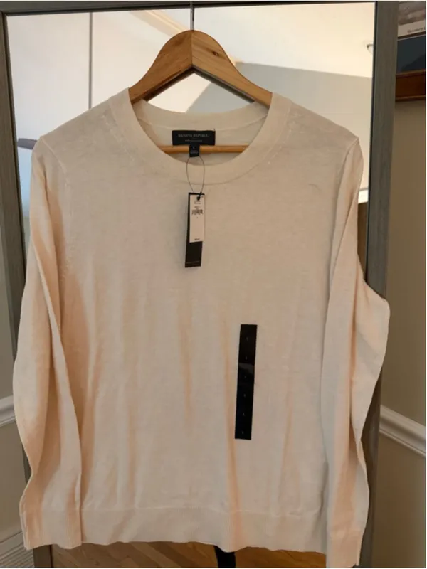 Banana Republic Beige Forever Sweater Large - Image 2