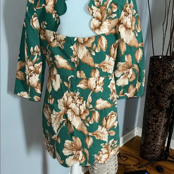 Maeve By Anthropologie Green and Tan Floral Tunic - Image 9