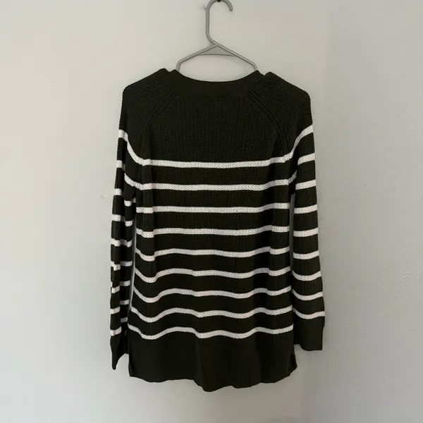Old Navy Green & Cream Stripe Crewneck Sweater Large - Image 4