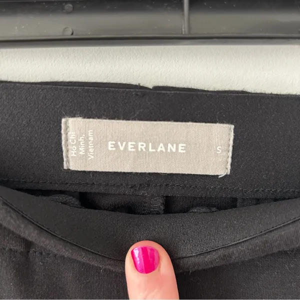 Everlane The Dream Pant Slim Straight Pintuck Pull On Pants Neutral Black S - Image 4
