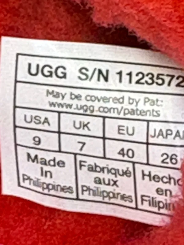 UGG - Womens Scuffita Slippers reddish/orange color ) fluffy Size US 9 #shearling #slippers - Image 3