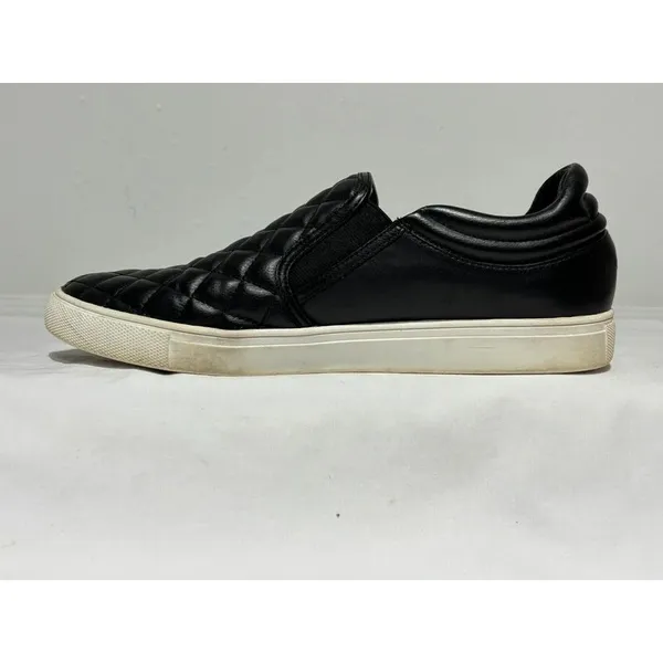Steve Madden Quilted Slip-on Sneakers Size 11 - Image 3