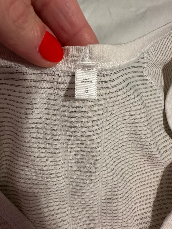 Lululemon Swiftly Tech V-Neck - Image 5