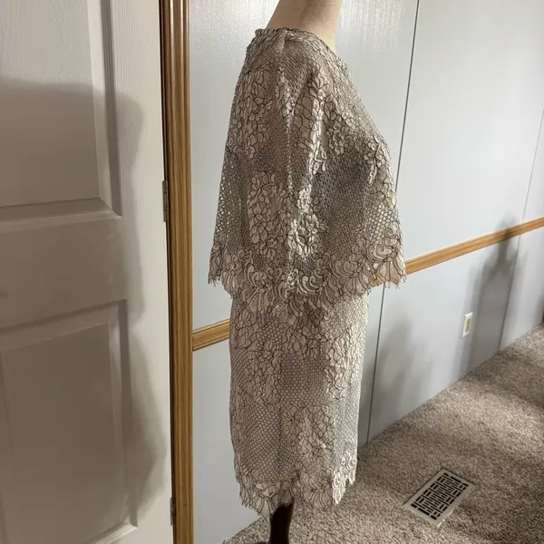 Elliatt Reflections Cape Lace‎ Mini Dress Size Small - Image 5