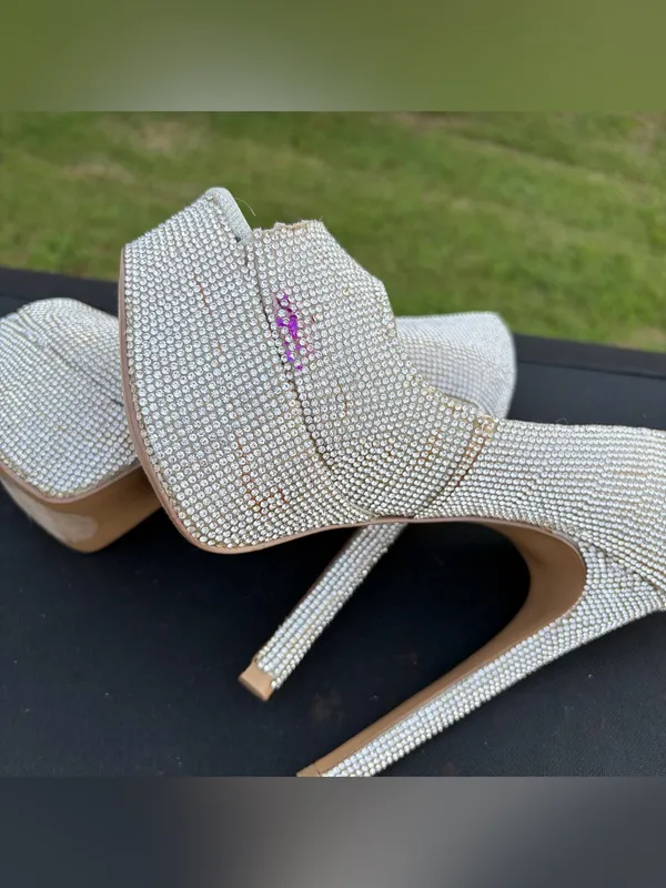 Steve Madden Silver Crystal Peep-Toe Platform Heels Sz 6 see pics for condition - Image 7