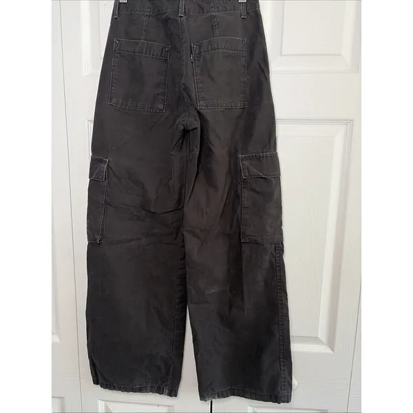 Levi's Premium Loose Cargo Pants Womens Size 23 Black Wide Leg Cotton Y2K - Image 2