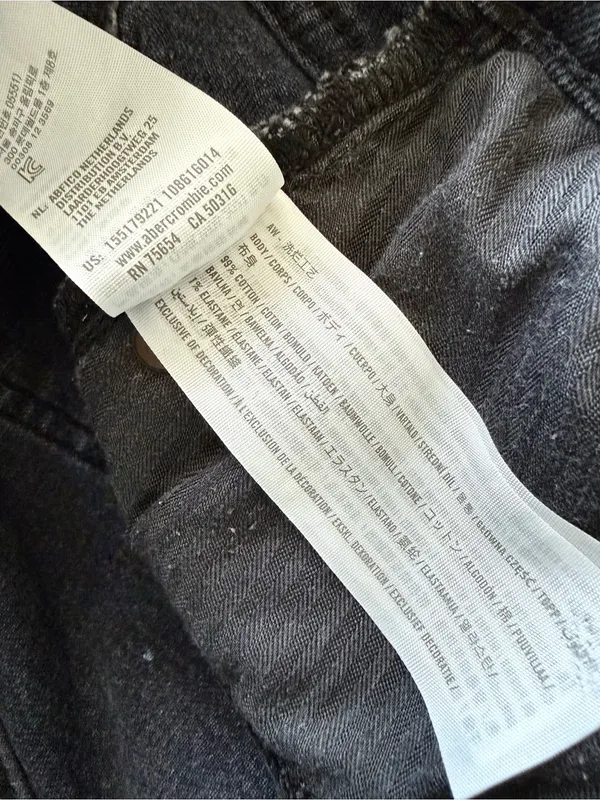Abercrombie & Fitch Baggy Low-Rise Washed Black Jorts • Sz 28/6 - Image 5