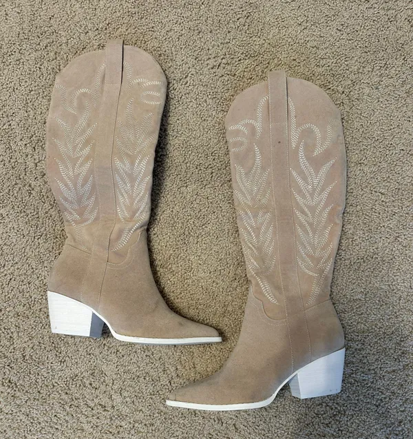Cowgirl Boots - Image 4