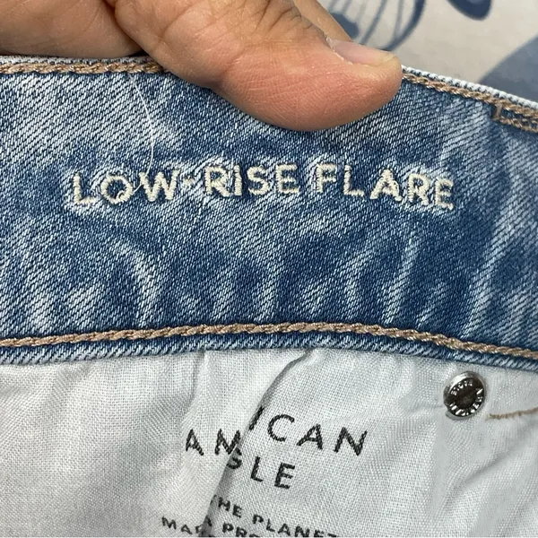 American Eagle Outfitters Blue Flare Leg Jeans SZ 8 - Image 12