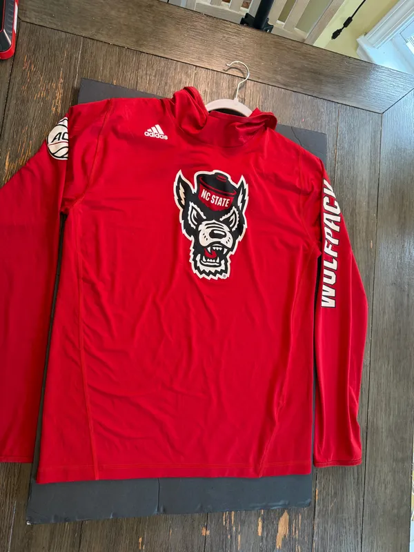 Adidas Men's NC State Wolfpack Locker Room Logo Freelift Long Sleeve - Image 15