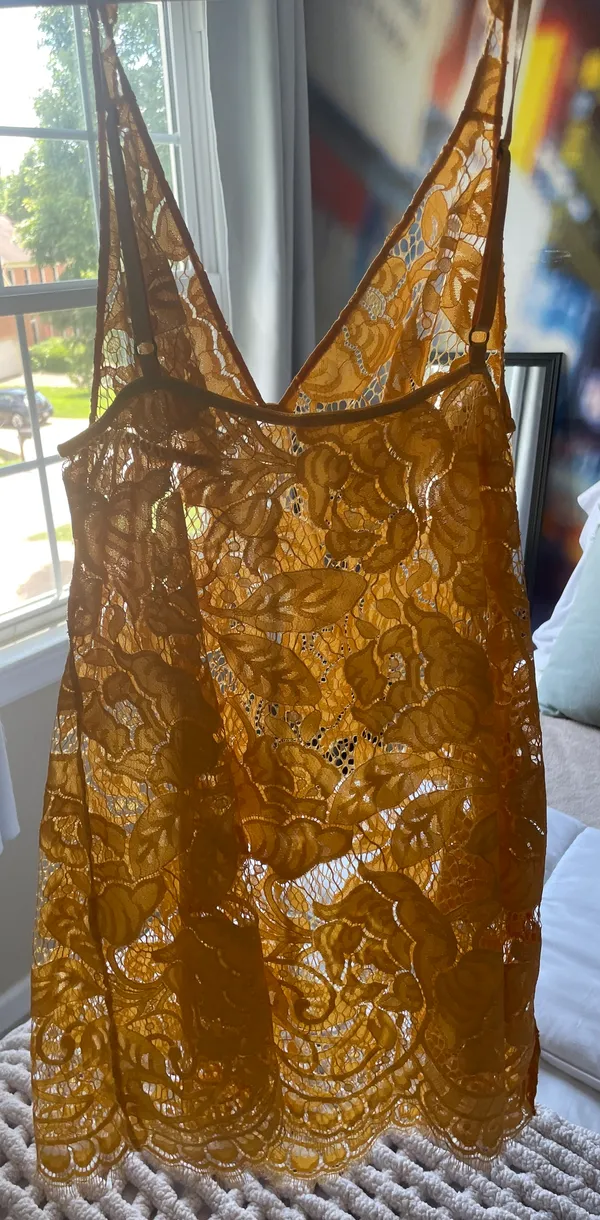 yellow lace dress - Image 4