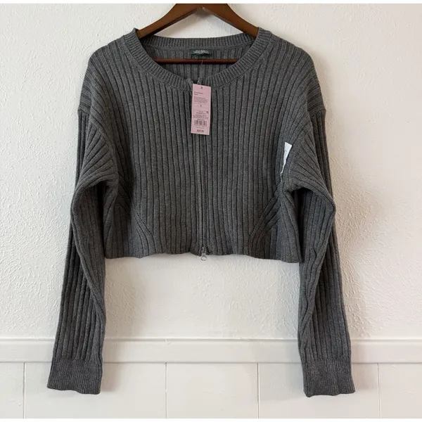 Wild Fable Rib Knit Zip Front Crop Sweater Gray Long Sleeve Women’s L NWT - Image 3
