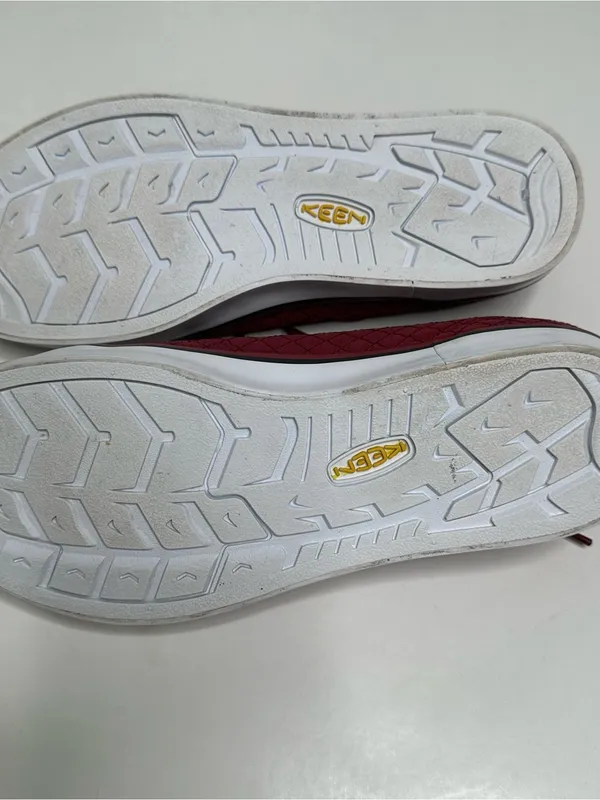 KEEN Elsa III Quilted Sneakers Merlot Star White Womens Size 8 - Image 6