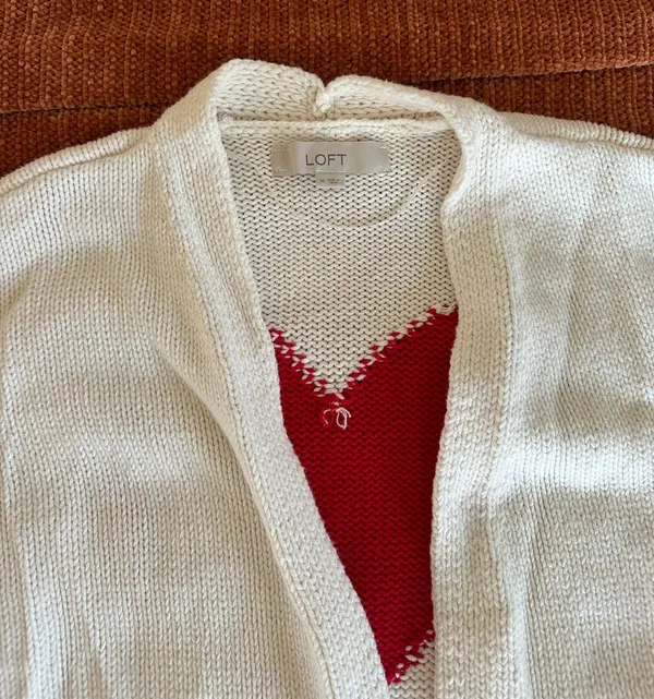 Heart Sweater Cardigan Size M - Image 3