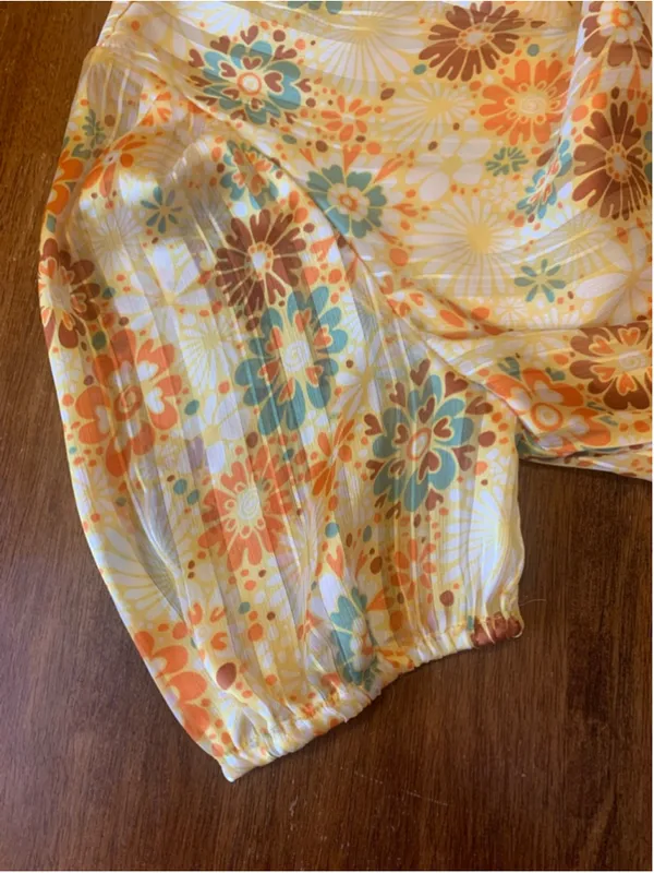 Cato Top Large Yellow Orange Floral 60’s V-neck Elastic waist Shortsleeved - Image 7