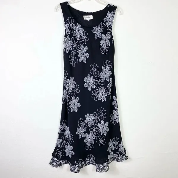Vintage 90’s Studio I Black & White Floral Sleeveless Layered Midi Dress Size 8 - Image 2