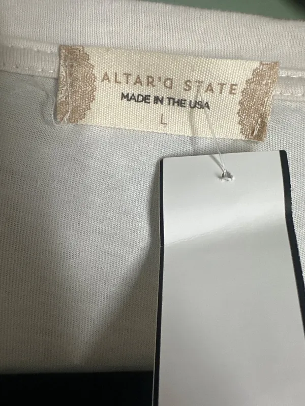 Altar'd State Women's L Tee Shirt 100% Cotton Made USA Short Sleeve NWT casual - Image 2