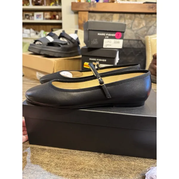 Marc Fisher Women's Espina Mary Jane Ballet Flat Leather Black Size US 8! - Image 3