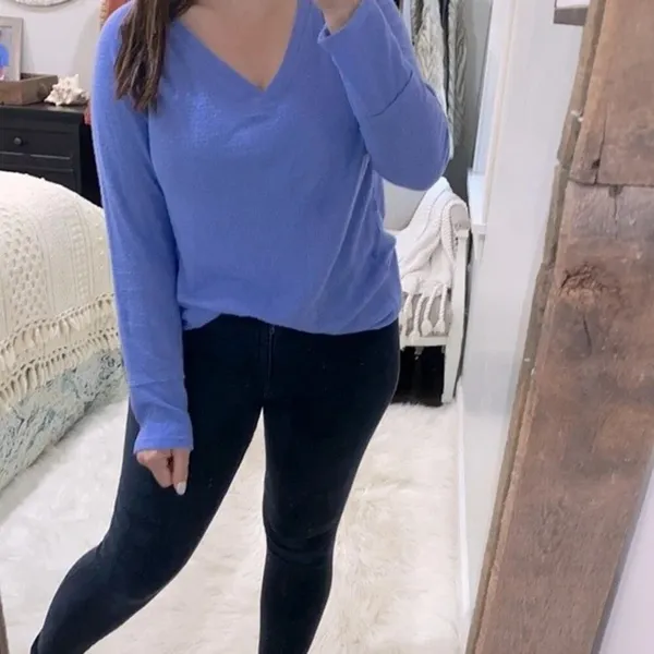 Wildfox size medium purple sweatshirt - Image 2