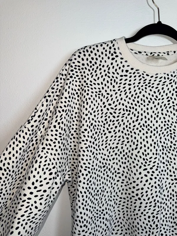 Calia by Carrie Cream & Black Dotted Sweatshirt Crew Neck Relaxed Fit - Image 4