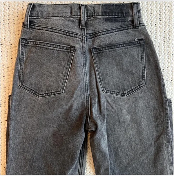 Abercrombie The 90s Straight Ultra High-Rise Jeans - Image 4