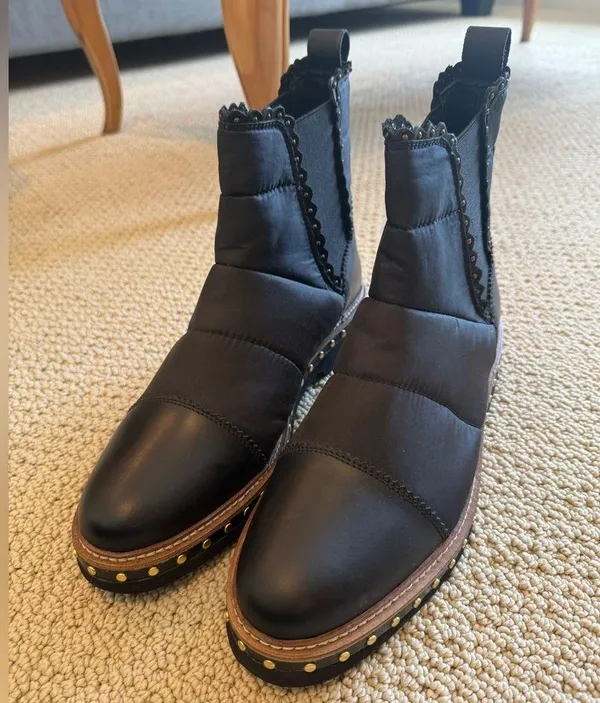 Free People NWT Atlas Puffer Chelsea Boots, Leather, Pull On, Size 40/9.5, Black - Image 2
