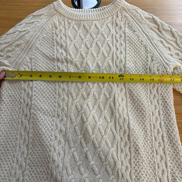 J. Crew Factory Cream Cable Knit Raglan Crewneck Sweater XS Cropped Preppy Cozy - Image 10