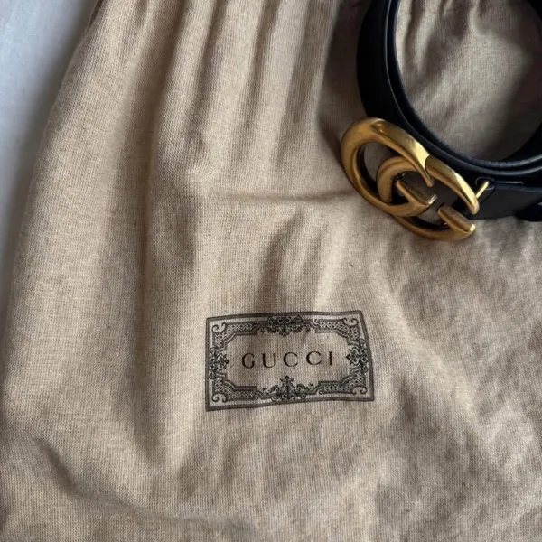 Gucci Black Leather Belt with Gold Buckle - Image 3