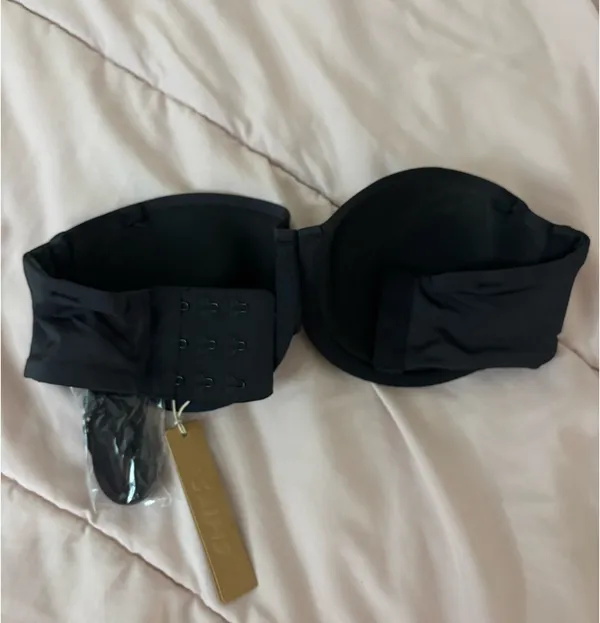 SKIMS Strapless Bra Mesh BRAND NEW - Image 2