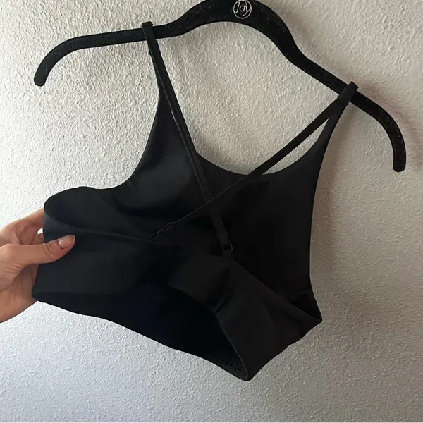 Girlfriend Collective Topanga High Neck Cross Back Crop Tank Black - Image 4