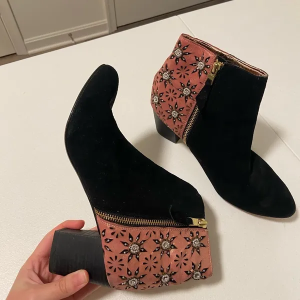 EUC |‎ Miss Albright beaded ankle boots — size 8 - Image 2