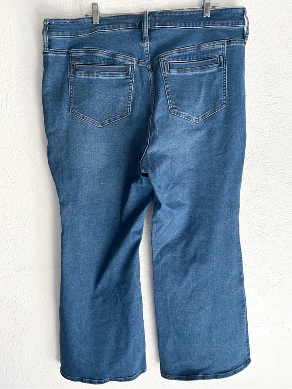 Madewell Plus Skinny Flare Jeans in Elevere Wash Sz 22W - Image 5