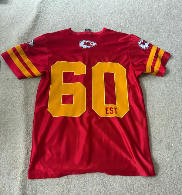 FashioNova Chiefs Jersey - Image 4