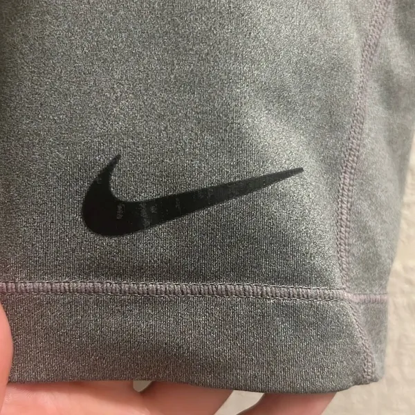 ✨Nike Pro 5" Compression Grey Sz Medium Shorts✨ - Image 7