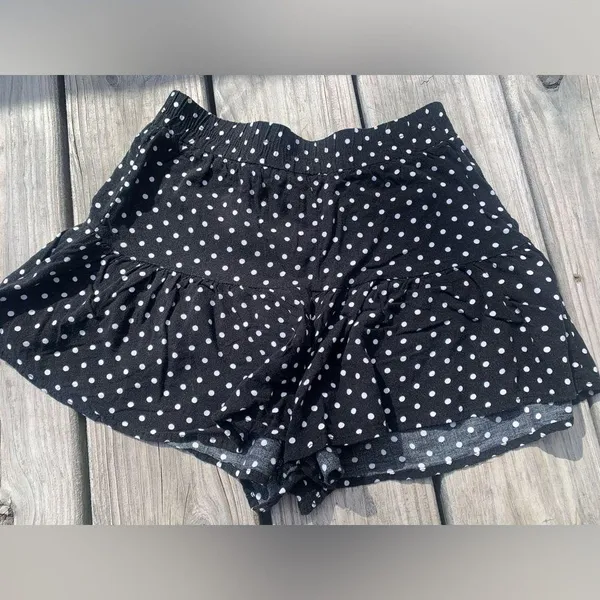 Aeropostale Polkadot ruffle shorts - Image 5