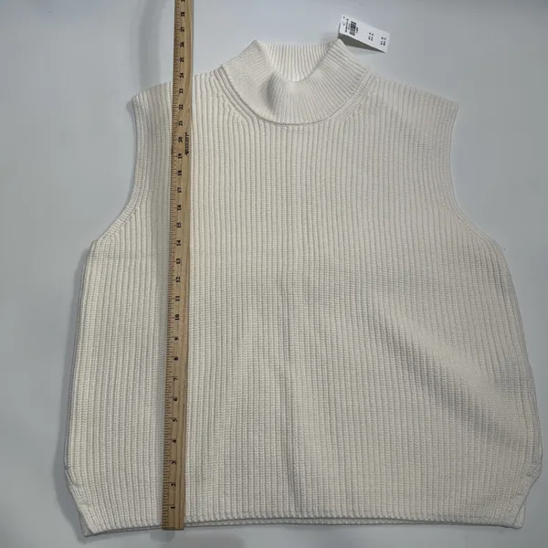 NWT Abercrombie & Fitch XL Off White Sweater Vest - Image 4
