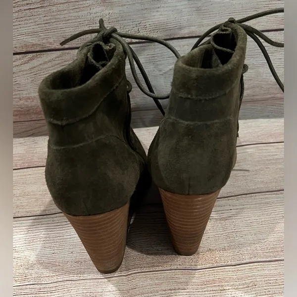 Lucky Brand Women's Ysabel Wedge Boots Size 8.5 olive green Suede Laced Boho - Image 6
