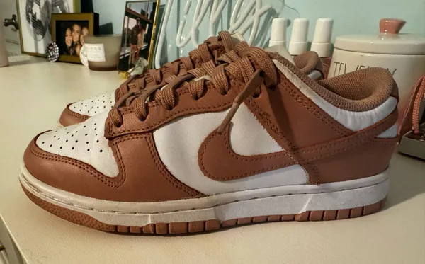 Nike Dunk Low Women’s - Image 2