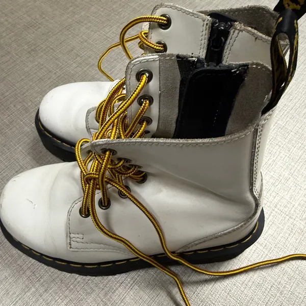Dr. DOC Martens Jadon Boots -side‎ zip white Platform Shoe - Size 36 Womens 5 - Image 8
