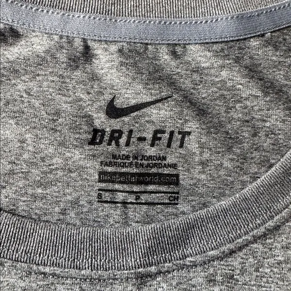 Nike Women’s Gray Dri-Fit Training T-Shirt Short Sleeve 453181-091 Size S NWT - Image 10