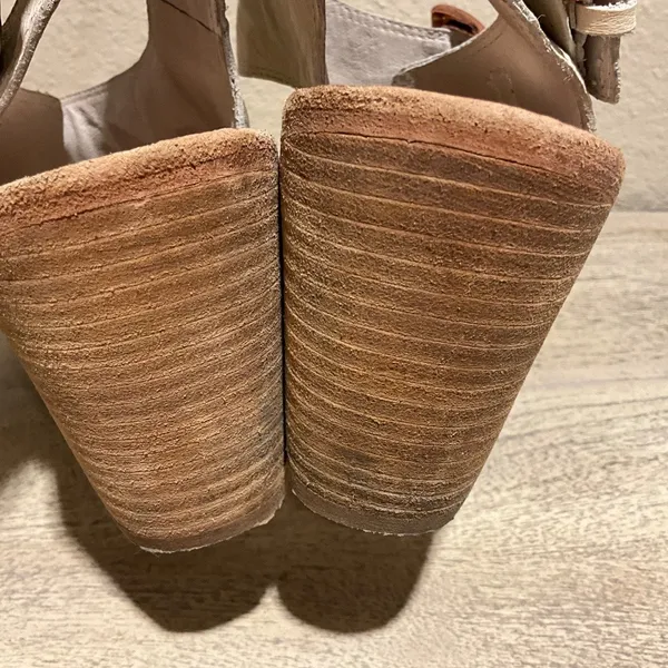 Dolce Vita DV Kanna Ankle Strap Sandals Ivory Leather Size 9 - Copper Buckles - Image 8