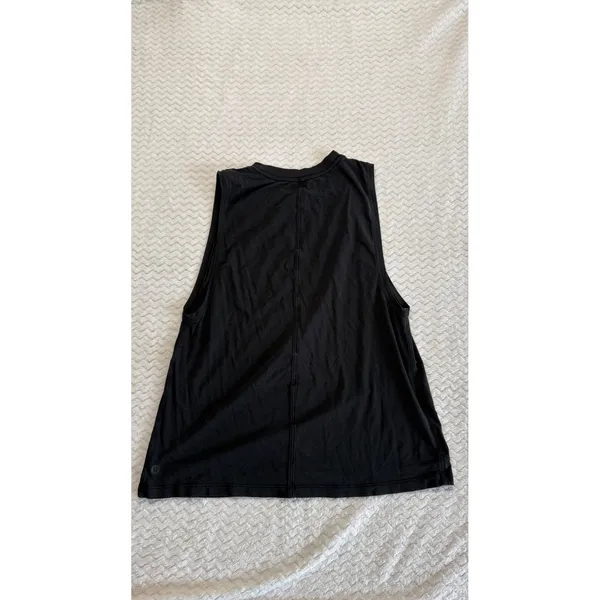 Lululemon Womens Black Muscle Tank Top Sleeveless Activewear Crew Neck Relaxed - Image 2